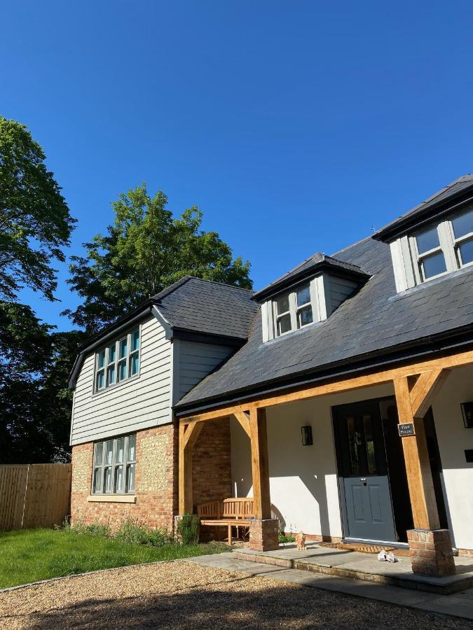 Flint House - Goodwood Events Bed & Breakfast Chichester Ngoại thất bức ảnh