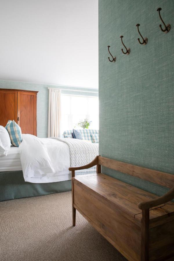 Flint House - Goodwood Events Bed & Breakfast Chichester Ngoại thất bức ảnh